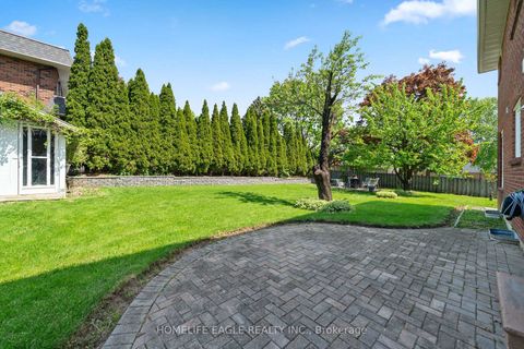 Photo 24 at 304 Firglen Ridge, Islington Woods, Vaughan