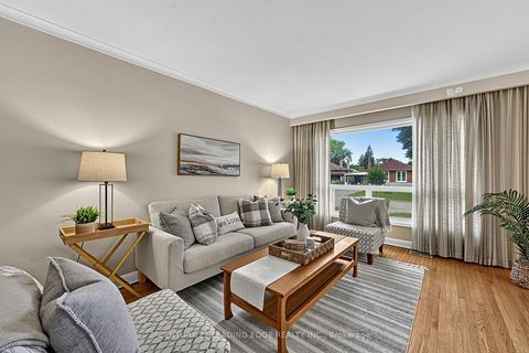 Photo 10 at 15 Wetherby Drive, Eglinton East, Toronto