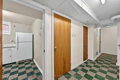 Photo 40 at 15 Wetherby Drive, Eglinton East, Toronto