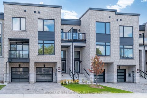 Photo 2 at 78 Danielle Moore Circle, Bendale, Toronto