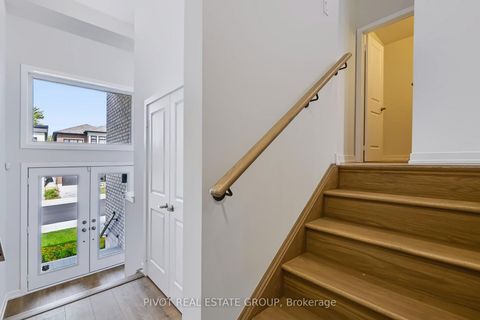 Photo 4 at 78 Danielle Moore Circle, Bendale, Toronto