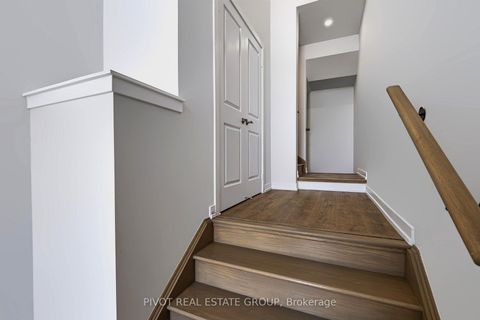Photo 5 at 78 Danielle Moore Circle, Bendale, Toronto