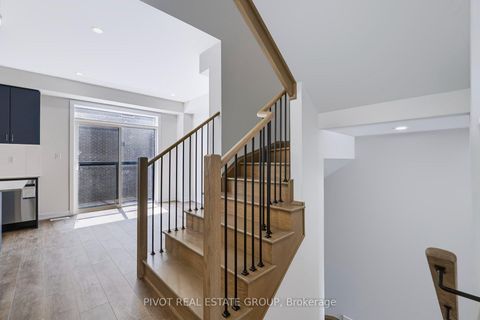 Photo 6 at 78 Danielle Moore Circle, Bendale, Toronto