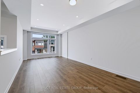 Photo 7 at 78 Danielle Moore Circle, Bendale, Toronto