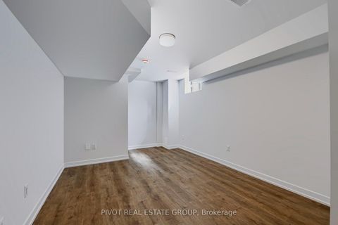 Photo 36 at 78 Danielle Moore Circle, Bendale, Toronto