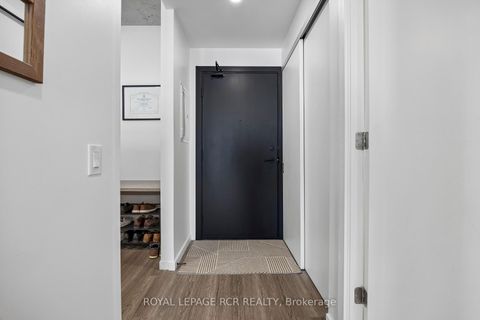 Photo 12 at 321 - 689 The Queensway, Queensway, Toronto