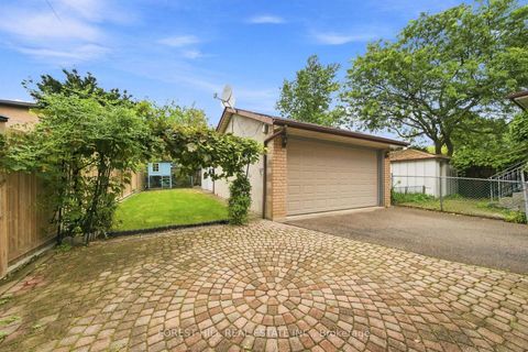 Photo 37 at 1006 Briar Hill Avenue, Belgravia, Toronto