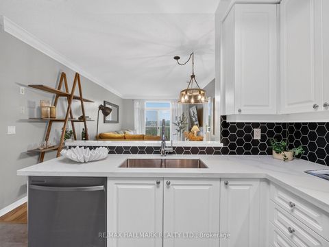 Photo 4 at PH918 - 3650 Kingston Road, Scarborough Village, Toronto