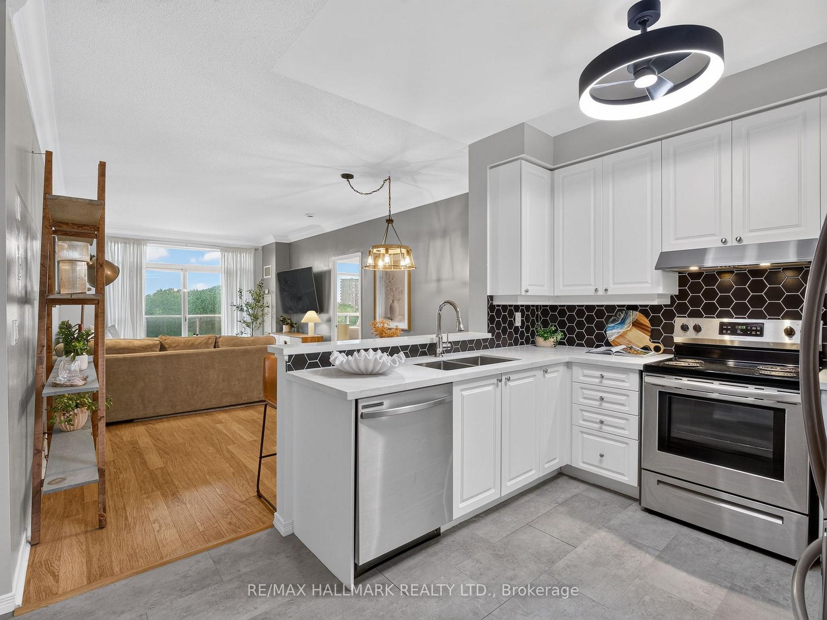 PH918 - 3650 Kingston Road, Scarborough Village, Toronto photo 9