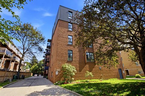 Photo 1 at 406 - 895 Kennedy Road, Ionview, Toronto