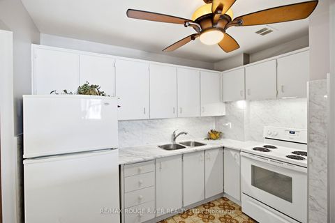 Photo 13 at 406 - 895 Kennedy Road, Ionview, Toronto