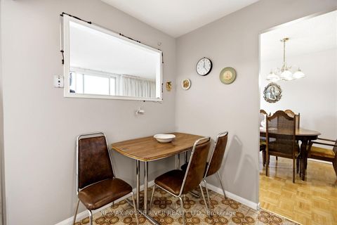 Photo 15 at 406 - 895 Kennedy Road, Ionview, Toronto
