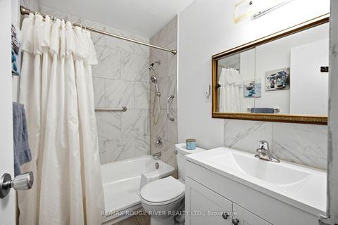 Photo 24 at 406 - 895 Kennedy Road, Ionview, Toronto