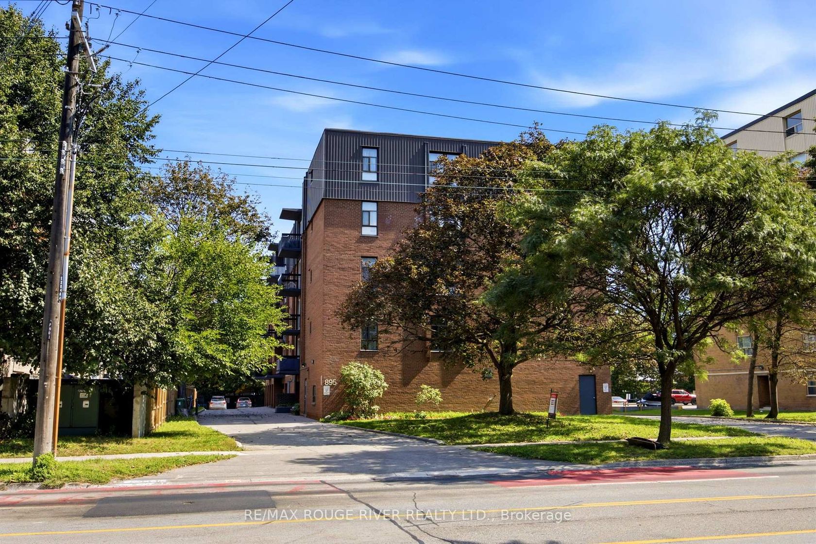 406 - 895 Kennedy Road, Ionview, Toronto photo 3