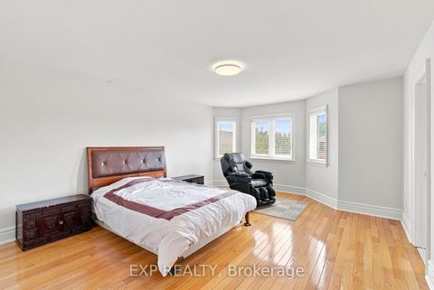 Photo 15 at 33 Valleyford Avenue, Observatory, Richmond Hill