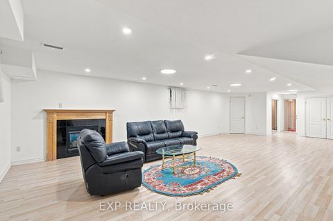 Photo 31 at 33 Valleyford Avenue, Observatory, Richmond Hill