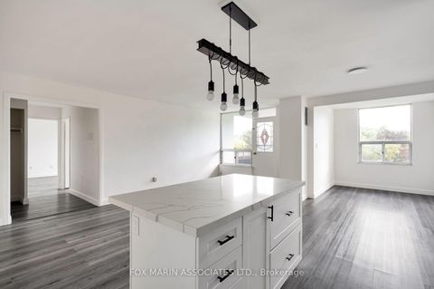Photo 6 at 312 - 20 Edgecliff Golfway, Flemingdon Park, Toronto