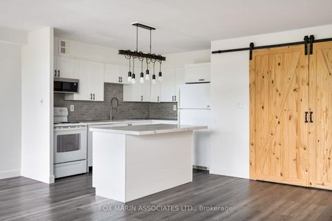 Photo 8 at 312 - 20 Edgecliff Golfway, Flemingdon Park, Toronto