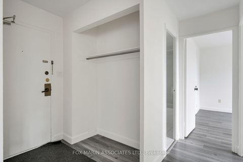 Photo 12 at 312 - 20 Edgecliff Golfway, Flemingdon Park, Toronto