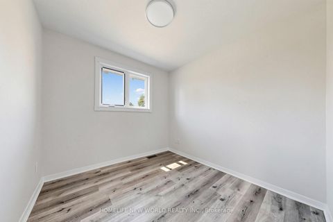 Photo 18 at 12 Greyfriar Court, Jane Heights, Toronto