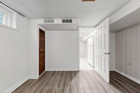 Photo 26 at 12 Greyfriar Court, Jane Heights, Toronto