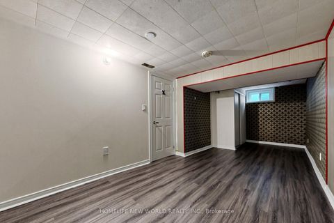 Photo 31 at 12 Greyfriar Court, Jane Heights, Toronto