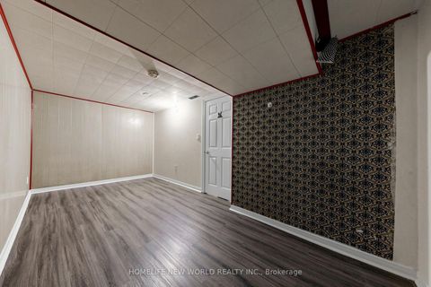 Photo 32 at 12 Greyfriar Court, Jane Heights, Toronto