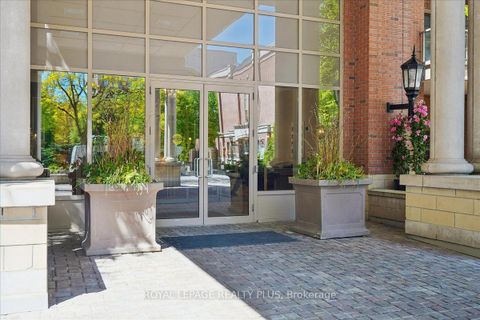 Photo 3 at 204 - 20 Burkebrook Place, York Mills, Toronto