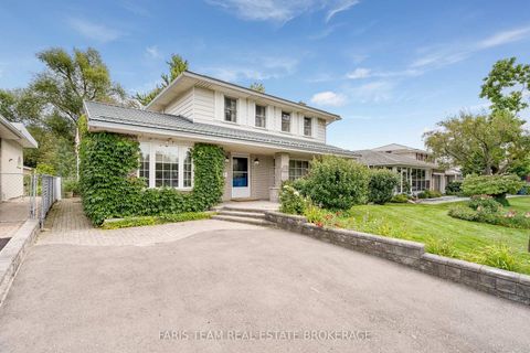 Photo 2 at 51 Davies Crescent, Grove East, Barrie