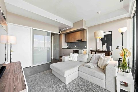 Photo 5 at 4305 - 161 Roehampton Avenue, Mount Pleasant West, Toronto