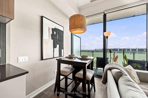 Photo 9 at 4305 - 161 Roehampton Avenue, Mount Pleasant West, Toronto