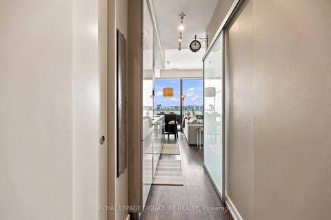 Photo 14 at 4305 - 161 Roehampton Avenue, Mount Pleasant West, Toronto