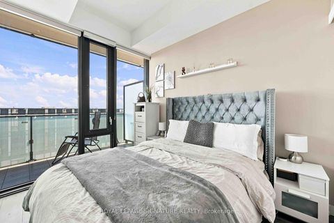 Photo 17 at 4305 - 161 Roehampton Avenue, Mount Pleasant West, Toronto