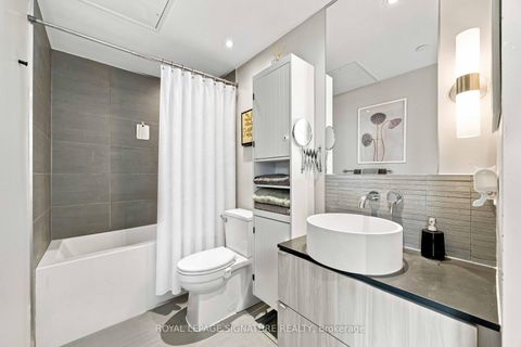 Photo 18 at 4305 - 161 Roehampton Avenue, Mount Pleasant West, Toronto
