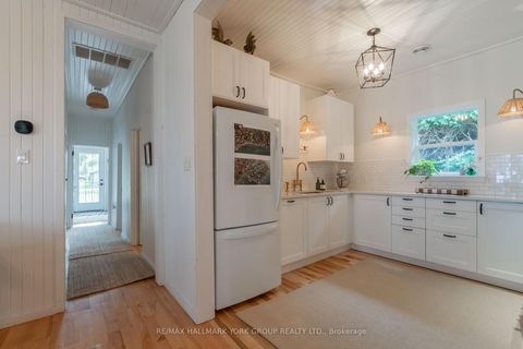 Photo 22 at 913 Lake Drive N, Historic Lakeshore Communities, Georgina