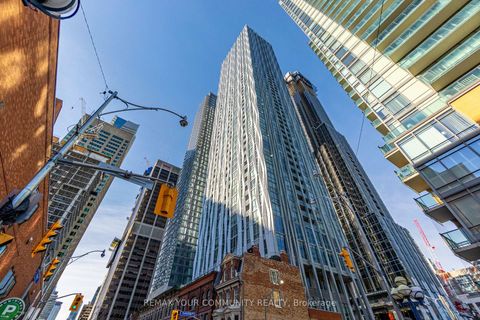 Photo 2 at 5405 - 1 Yorkville Avenue, Annex, Toronto