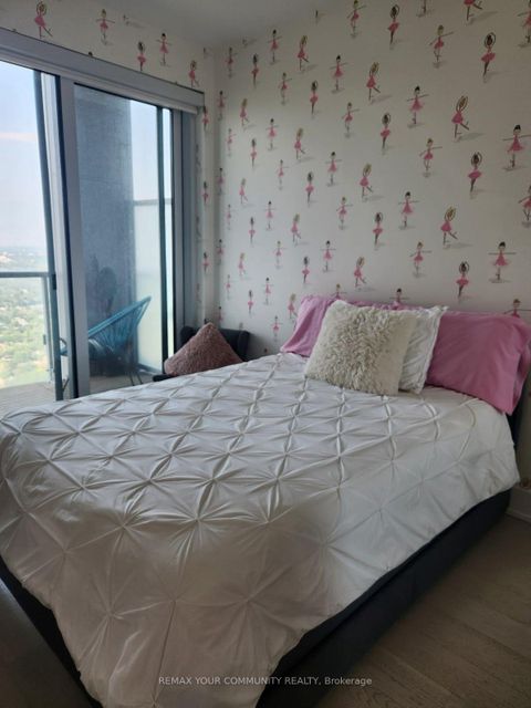 Photo 17 at 5405 - 1 Yorkville Avenue, Annex, Toronto