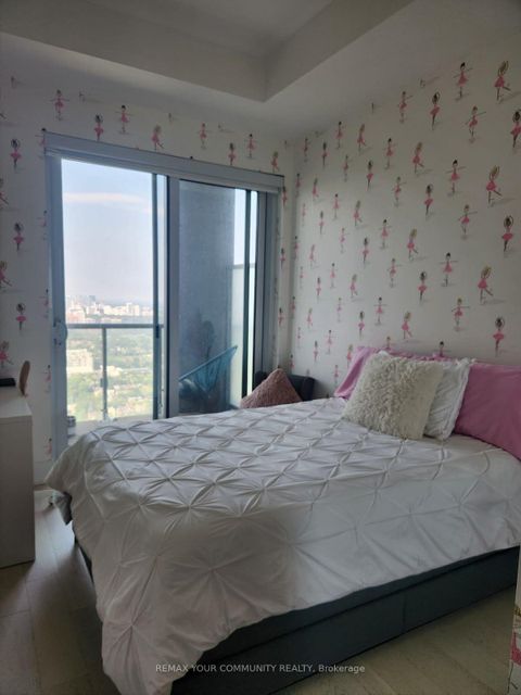 Photo 18 at 5405 - 1 Yorkville Avenue, Annex, Toronto