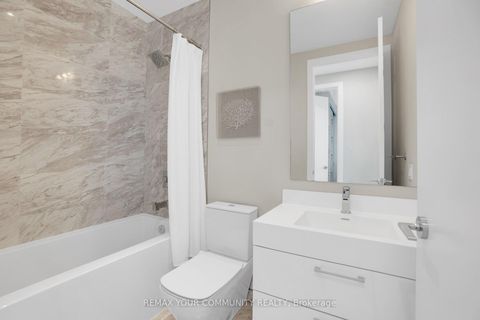 Photo 23 at 5405 - 1 Yorkville Avenue, Annex, Toronto