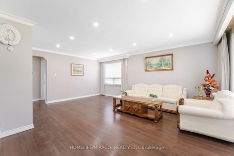 Photo 11 at 41 Bradstock Road, Humbermede, Toronto
