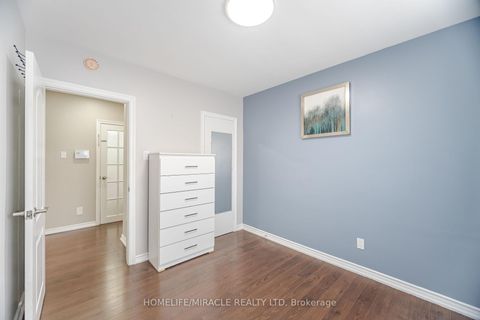 Photo 22 at 41 Bradstock Road, Humbermede, Toronto