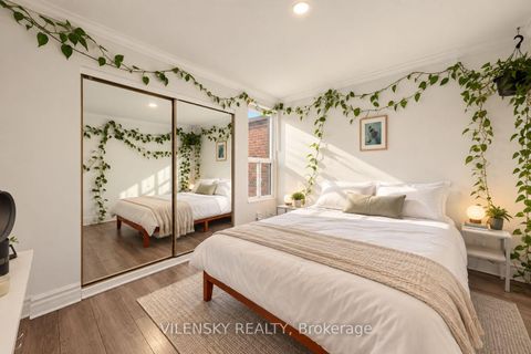 Photo 5 at 41 Lakeview Avenue, Bellwoods, Toronto