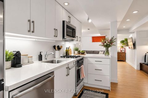 Photo 24 at 41 Lakeview Avenue, Bellwoods, Toronto