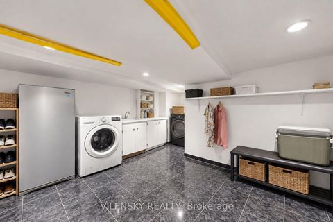Photo 30 at 41 Lakeview Avenue, Bellwoods, Toronto