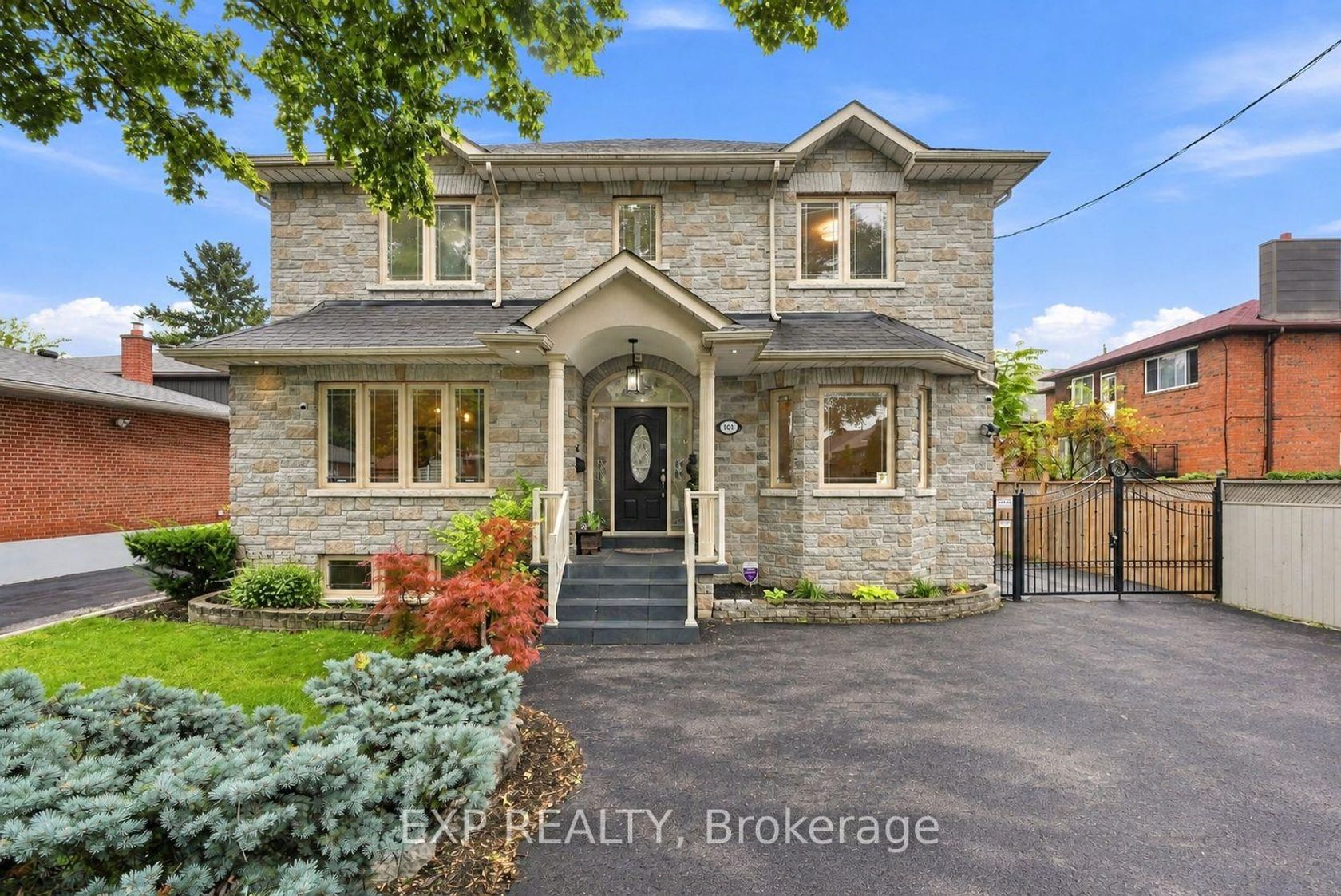 101 Cannon Road, Queensway, Toronto photo number 2