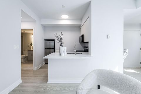 Photo 10 at 802 - 370 Wallace Avenue, Junction, Toronto