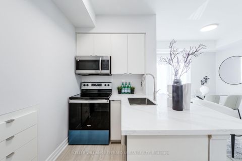 Photo 12 at 802 - 370 Wallace Avenue, Junction, Toronto