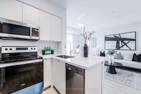Photo 14 at 802 - 370 Wallace Avenue, Junction, Toronto