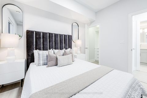 Photo 16 at 802 - 370 Wallace Avenue, Junction, Toronto