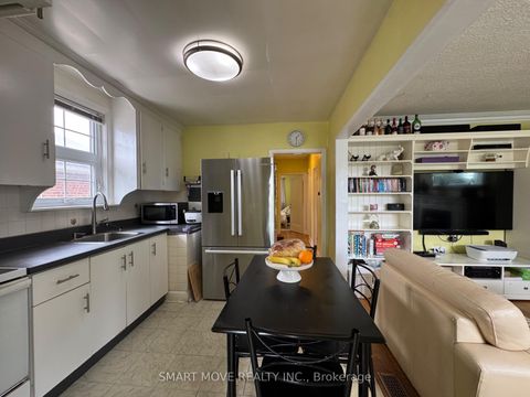 Photo 2 at 66 Beechborough Avenue, Greenbrook, Toronto